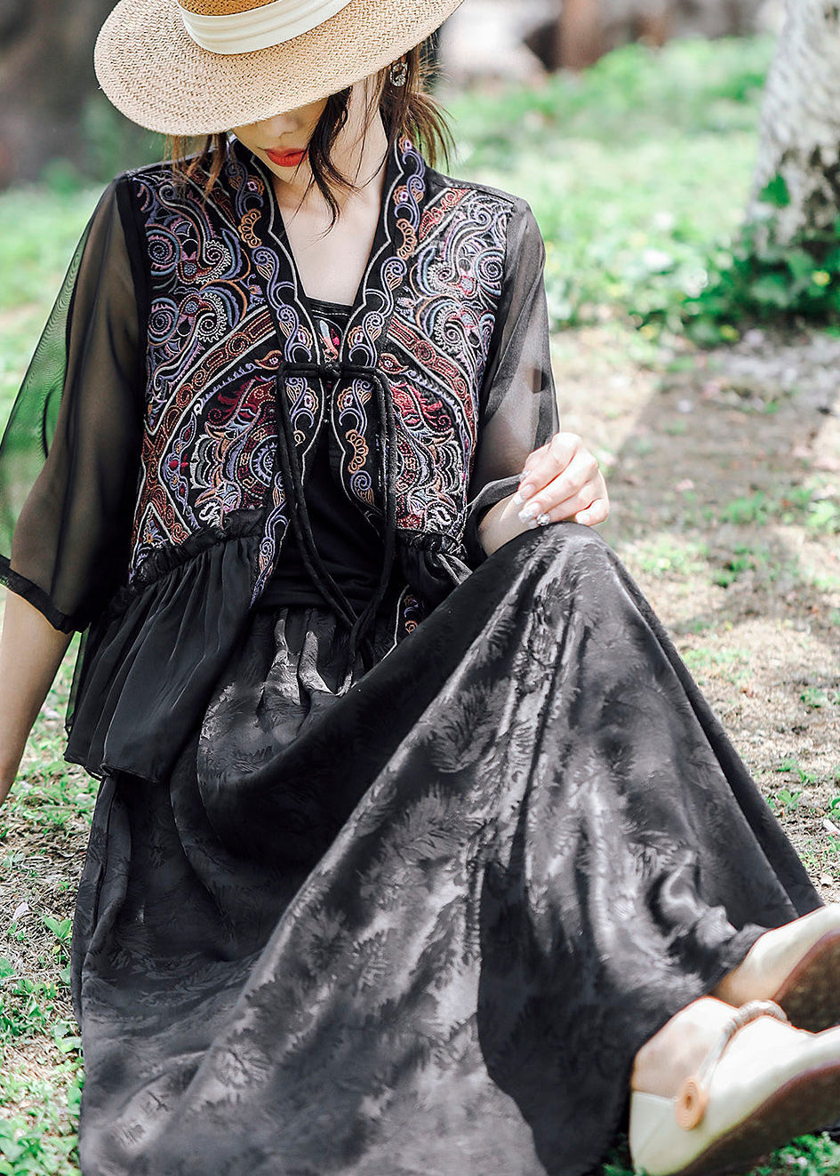 Women Black Ethnic Style Embroideried Ruffled Linen Silk Blouse Tops Summer