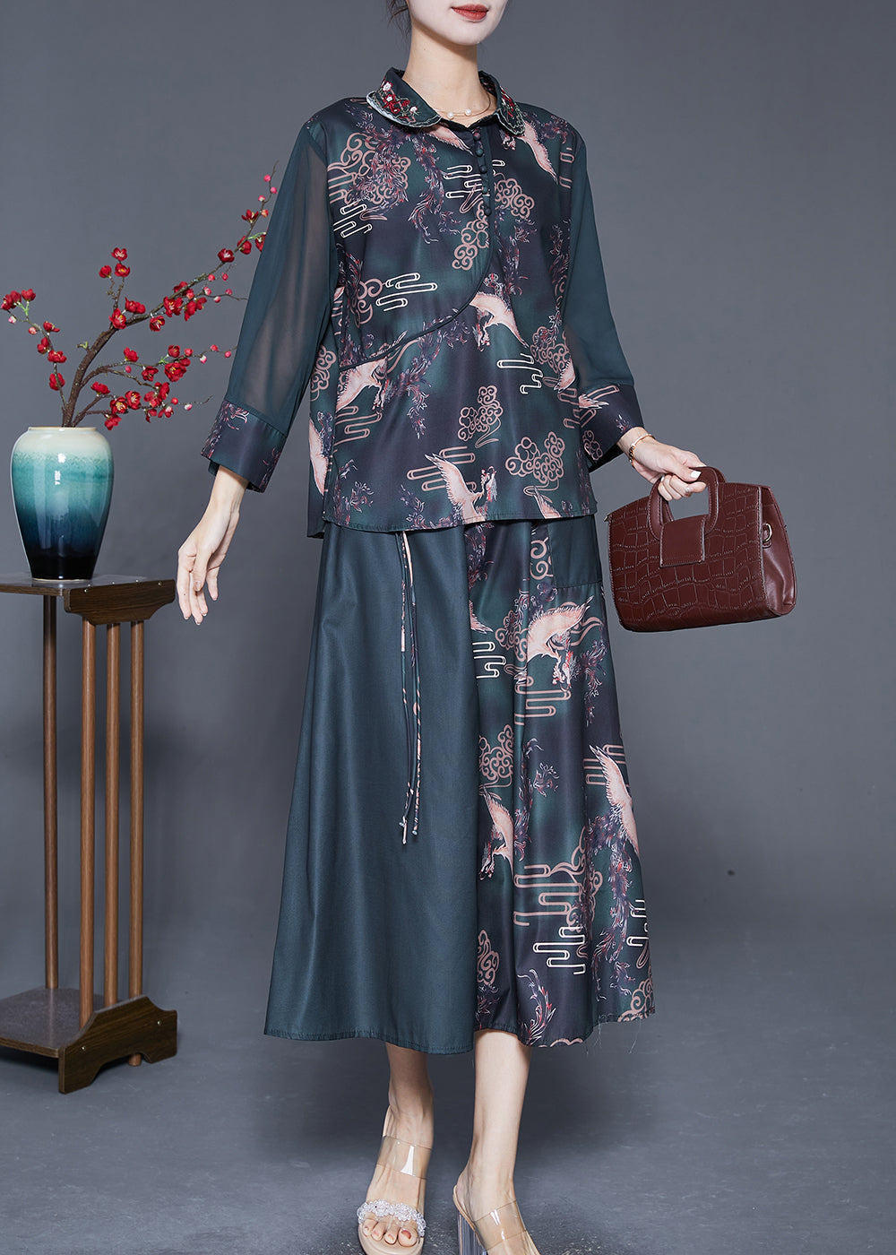 Women Blackish Green Embroideried Patchwork Print Silk Two Pieces Set Summer